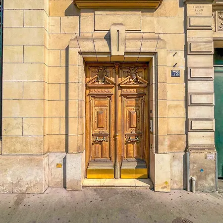 Urbanflat 165 - Tourisme & Business Centre Apartamento